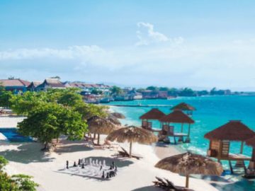 Texas Roadhouse Sandals Trip for Two Sweepstakes