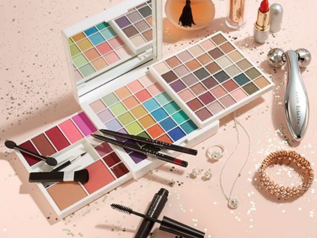 Avon December Forever Holiday Sweepstakes