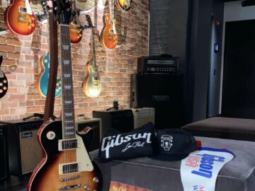 DoStuff Gibson Garage Getaway