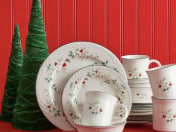 Pfaltzgraff Making Spirits Bright Giveaway