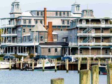 Free-est Summer Martha's Vineyard Giveaway