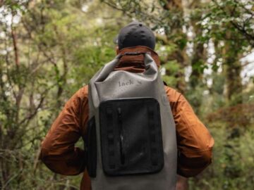 Nomadik Hiker's Haven Giveaway