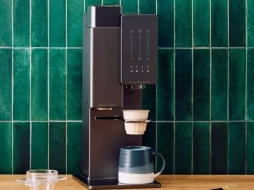 Whole Latte Love xBloom April Giveaway