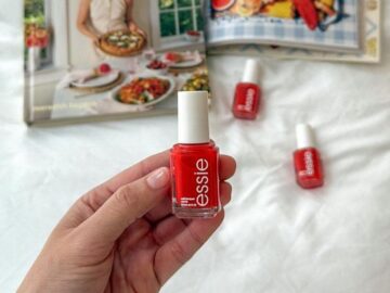 Essie Get Your Claws On Clambake Sweepstakes