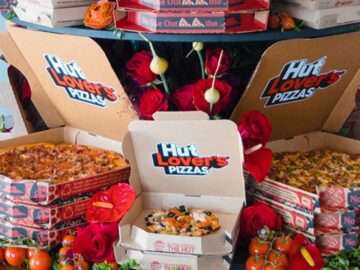 Pizza Hut Pizza Wedding Cake Sweepstakes - Very Limited Entry
