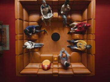 Cheez-It Couch Committee Contest
